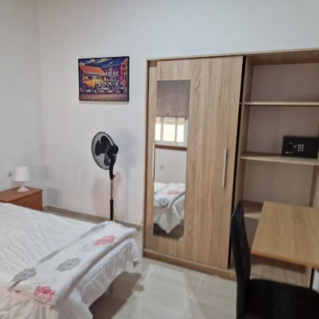 Habitacion Individual Privada, Piso De 3 Habitaciones Con Areas Compartidas サン・クリストバル・デ・ラ・ラグーナ エクステリア 写真